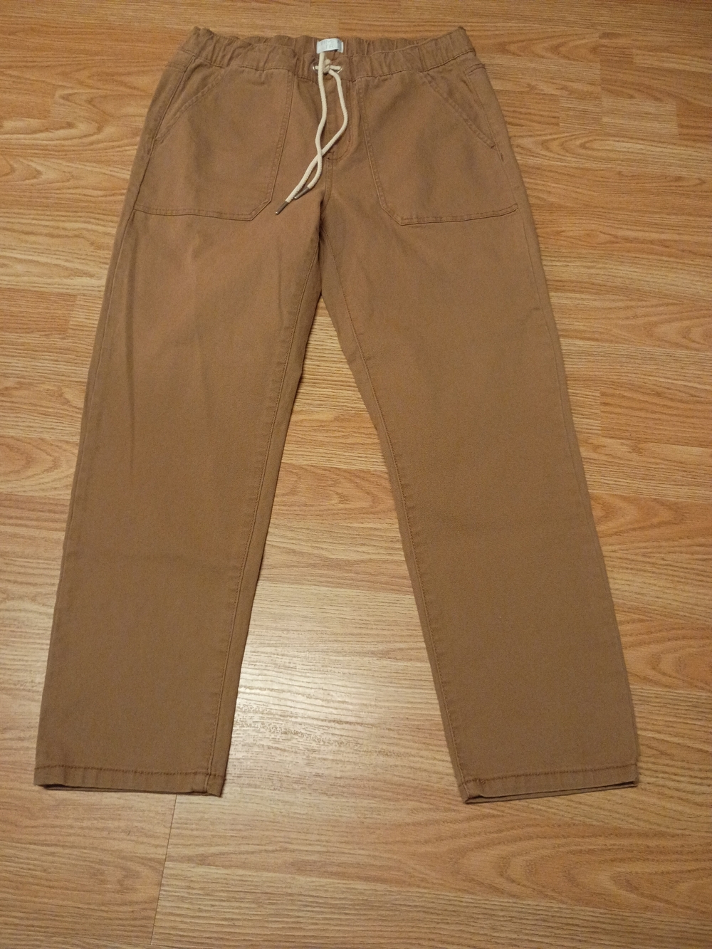 Time and Tru Women's Cropped Drawstring Pants - Brown